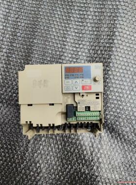 安川v7系列变频器3.7kw380v，成色如图实物拍摄，功骏营议价商品