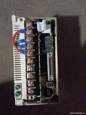 松下MEDDT7364003形220V私服驱动器拆机无修，无议价商品