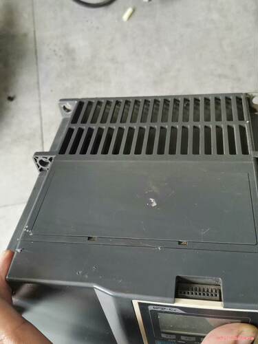 台达C2000系列变频器VFD110C43A拆机一台，成色如(议价商品）