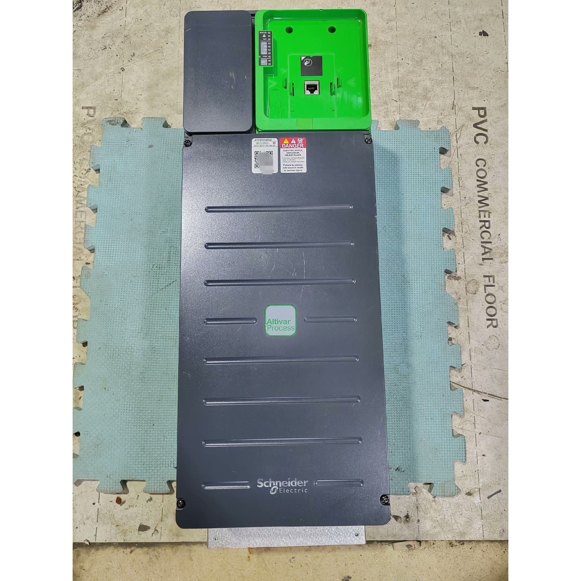 施耐德变频器45KW,ATV930D45N4,原装拆机,功能骏营商贸—议价