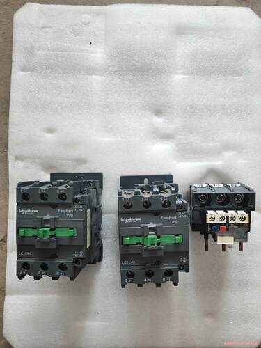 施耐德接触器:LC1E40成色如图功能正常2个，热继电器骏营议价商品
