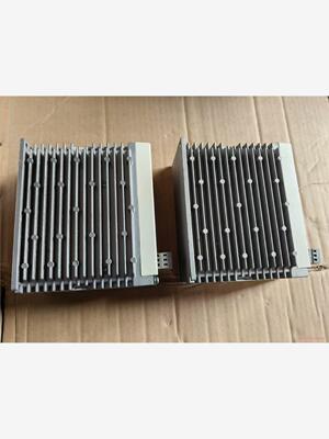 施耐德LXM23CU01M3X，100W，还有一台，原装拆机(议价商品）