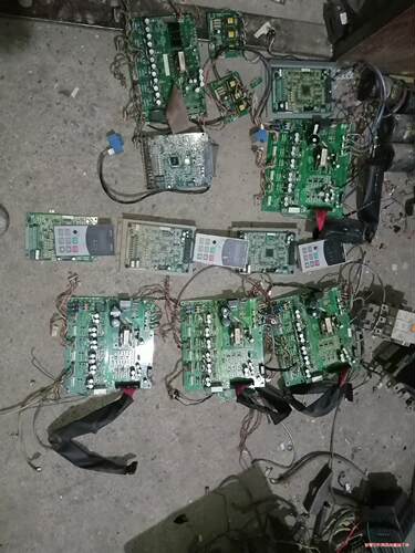 变频器板子，300元一套，大约110kw或132kw拆下来的(议价商品）