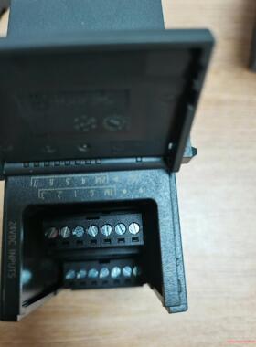 全新裸货西门子200SMART。6ES7288-2DT16-(议价商品）