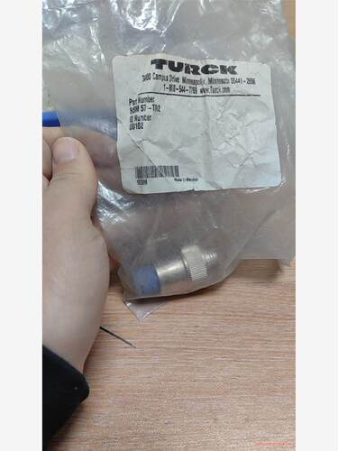 全新图尔克 终端连接器RSM57-TR2 U0102 。(议价商品）