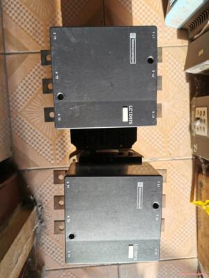 品牌施耐德LCID475，有两台，单价1000元，安装未使用议价商品