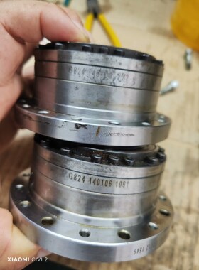 G824 140106绿的谐波减速机,D一2752-A1 1骏营商贸—议价