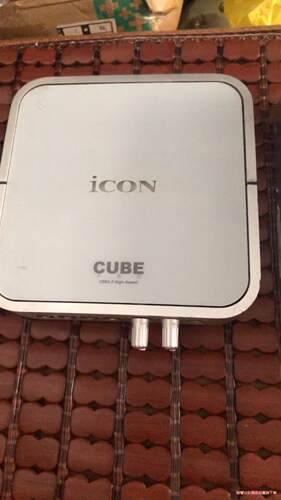 icon艾肯声卡，型号CUBE PRO，表面有贴膜，贴膜撕掉议价商品