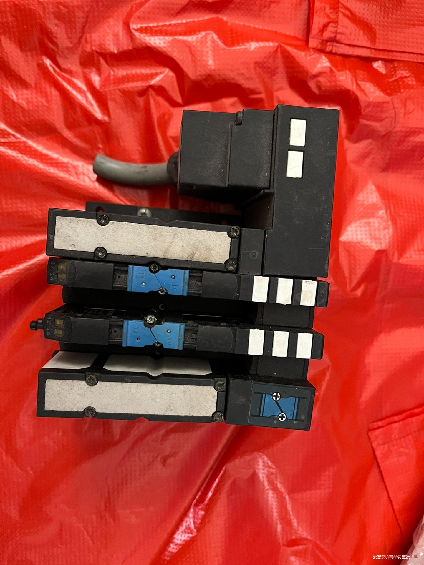 175122 费斯托  FESTO电磁阀片    原装拆机正(议价商品）