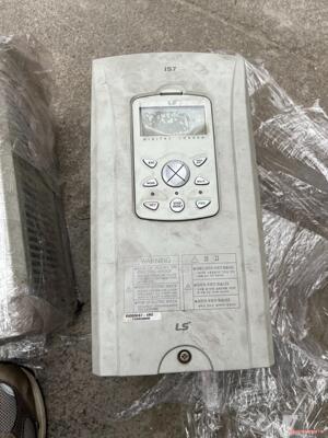 韩国LS变频器 SV0008IS7-NVO 拆机二手议价商品