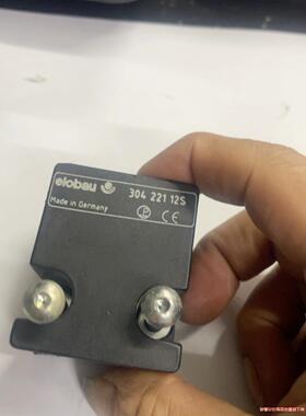 ELOBAU 30422112温度传感器接，拆机1个单价48(议价商品）