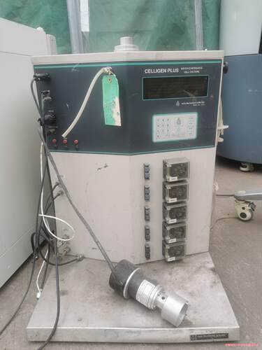带容器的 New Brunswick Celligen Pl议价商品
