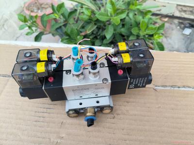 4Ⅴ320-08电磁阀，DC24Ⅴ，20元一个，一组送汇流板骏营议价商品