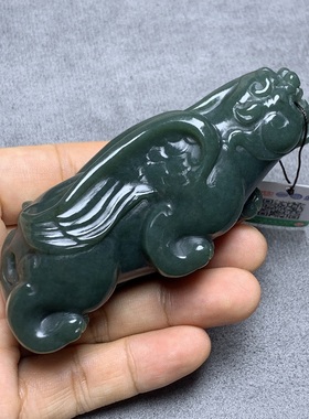 天然和田玉貔貅把件塔青玉石雕刻招米米男女款171.47克