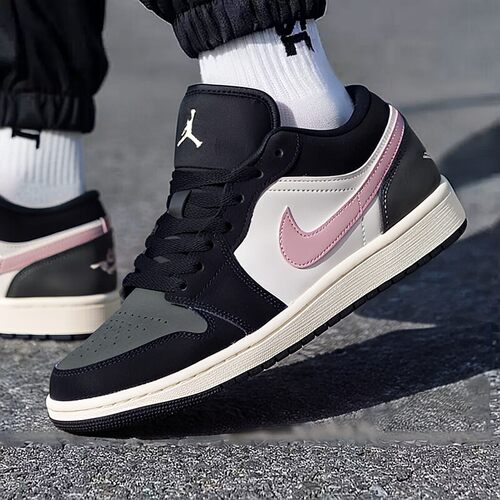 耐克（NIKE）aj1低帮男鞋 2026新款复古air jordan 1 low黑白粉