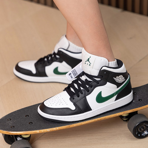 NIKE耐克男装AJ篮球鞋2026新款AIR JORDAN 1高帮运动休闲鞋DQ8426