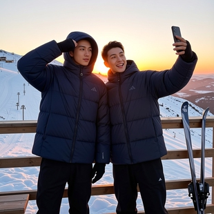 阿迪达斯男装连帽羽绒服短款黑色25冬季运动服宽松保暖外套KC2478