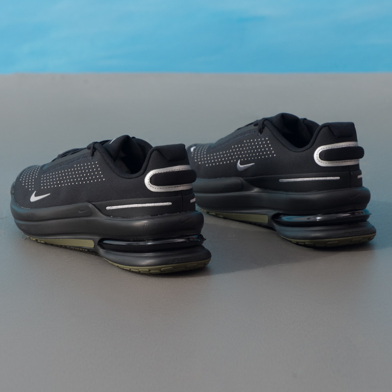 耐克NIKE男鞋 2026新款春季运动鞋AIR ZOOM UPTURN SC健身训练缓