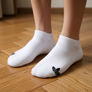 阿迪达斯三叶草白色短筒袜运动袜男袜女袜三双装休闲袜子JC9285