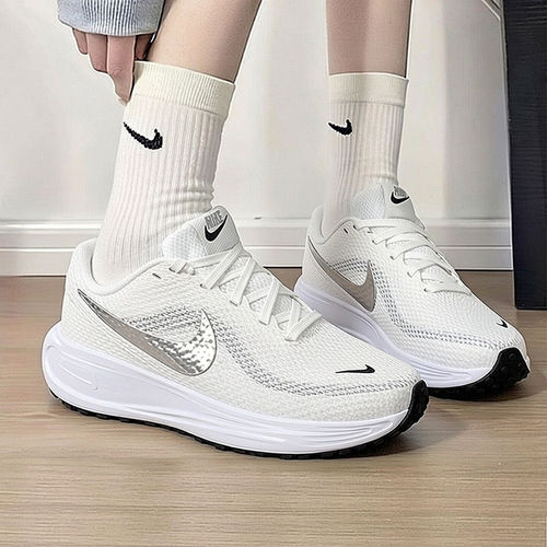 Nike耐克女鞋REVOLUTION 8跑鞋新款厚底缓震透气运动鞋网面跑步鞋