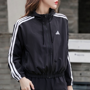 阿迪达斯黑色短款外套女装春季新款连帽运动服休闲上衣夹克JZ2162