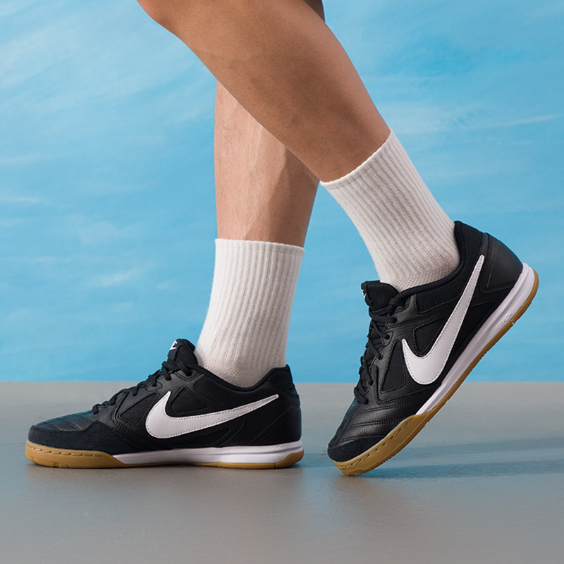 耐克（NIKE）男鞋 冬季新款运动鞋健身训练复古潮流时尚跑步休闲