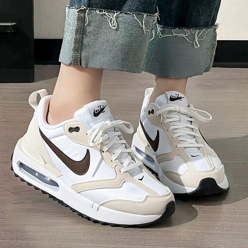 耐克女鞋AirMaxDawn缓震跑鞋