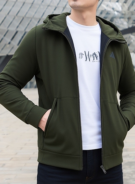 阿迪达斯绿色男装运动服25新款加绒保暖厚外套梭织连帽夹克KE4370