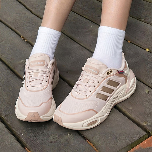 adidas阿迪达斯女鞋2025秋冬款CLIMAWARM暖风运动鞋跑步鞋JQ4092