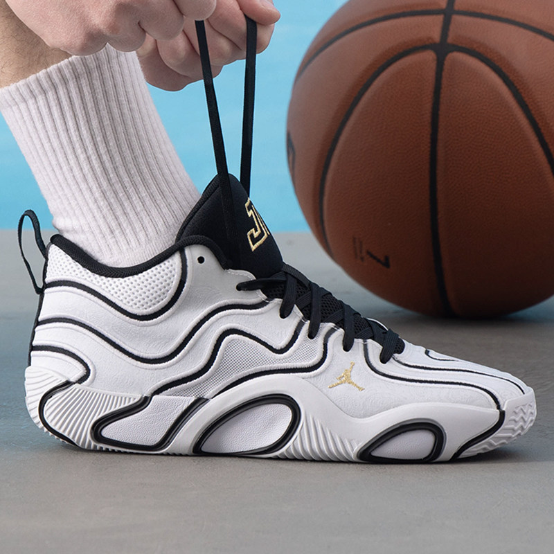 耐克2026新款JORDANTATUM3PF实战篮球鞋男款比赛训练鞋IB8150