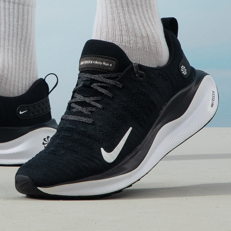 缓震舒适缓震透气跑步鞋耐克