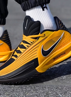 耐克男鞋轻便实战篮球鞋冬情侣缓震运动鞋NIKE G.T. CUT 3 IM3369