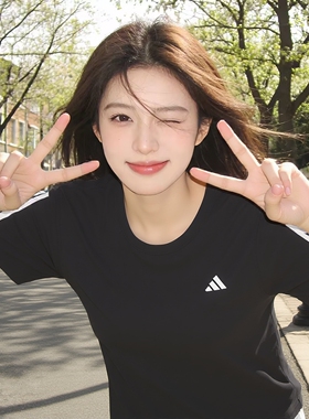 阿迪达斯短袖T恤女装2026夏季新款跑步休闲圆领健身运动服KU8745