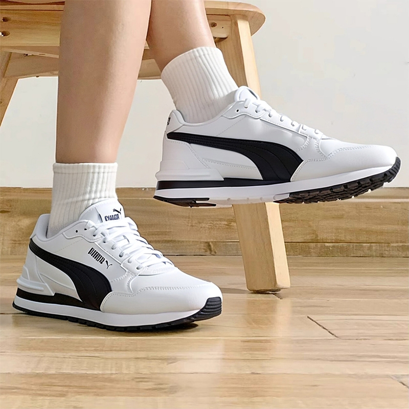 皮革鞋面；后跟TPU加强；soft foam+鞋垫