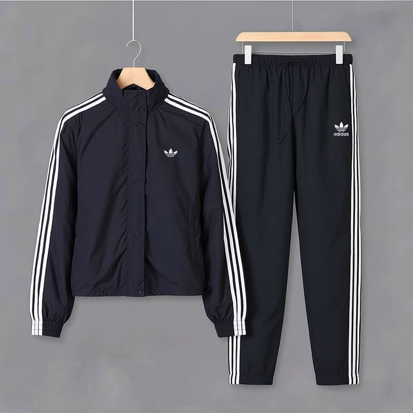 阿迪达斯三叶草梭织外套长裤子女装防风衣新款休闲连帽运动套装