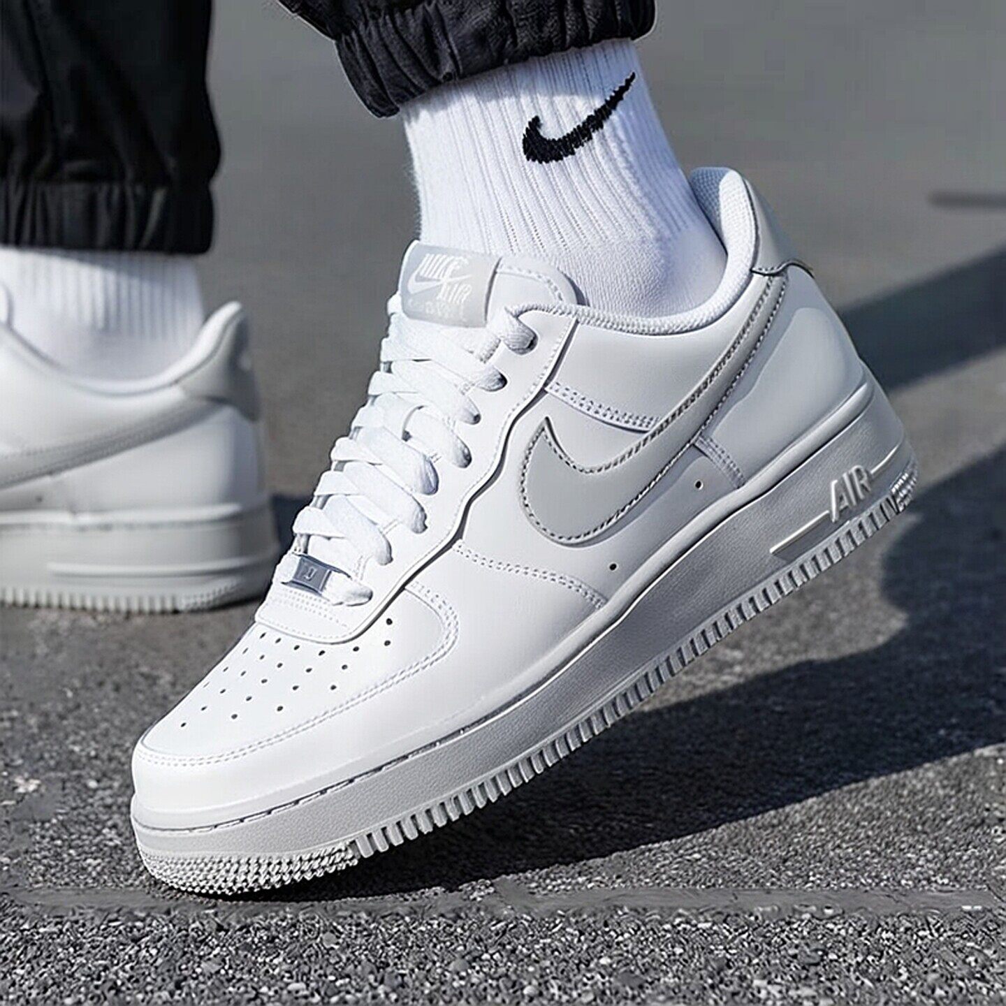 耐克男鞋Nike官网夏季新款空军一号黑白色AF1低帮运动休闲板鞋