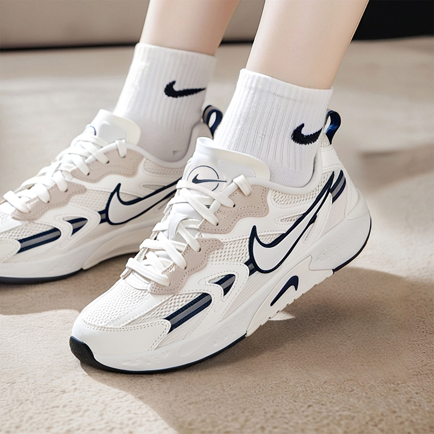 正品新款Nike耐克女休闲鞋轻便缓震运动鞋健身训练鞋FN0314-101