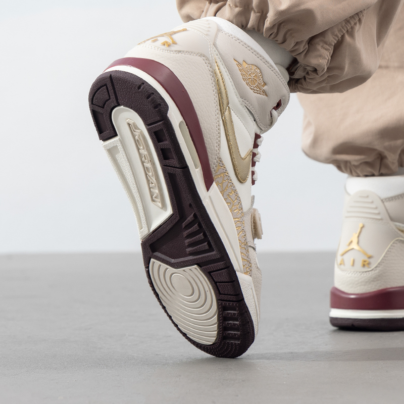 NIKE耐克Air Jordan 312 蛇年312女高帮耐磨时尚运动休闲鞋IB49