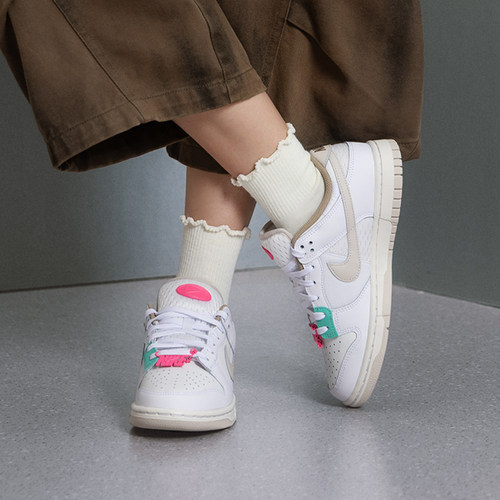 NIKE耐克女鞋低帮小白鞋26新款W NIKE DUNK LOW运动休闲鞋DX6060