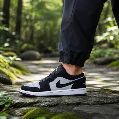 耐克NIKE男鞋2026秋季新款运动鞋AIR JORDAN 1 LOW低帮休闲篮球鞋