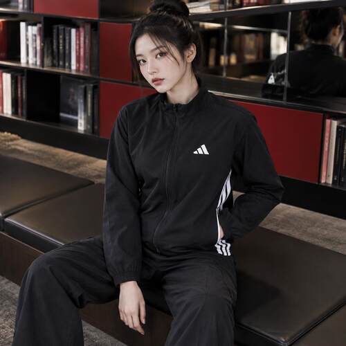 adidas阿迪达斯梭织夹克女装26新款运动服跑步休闲立领外套JD6539