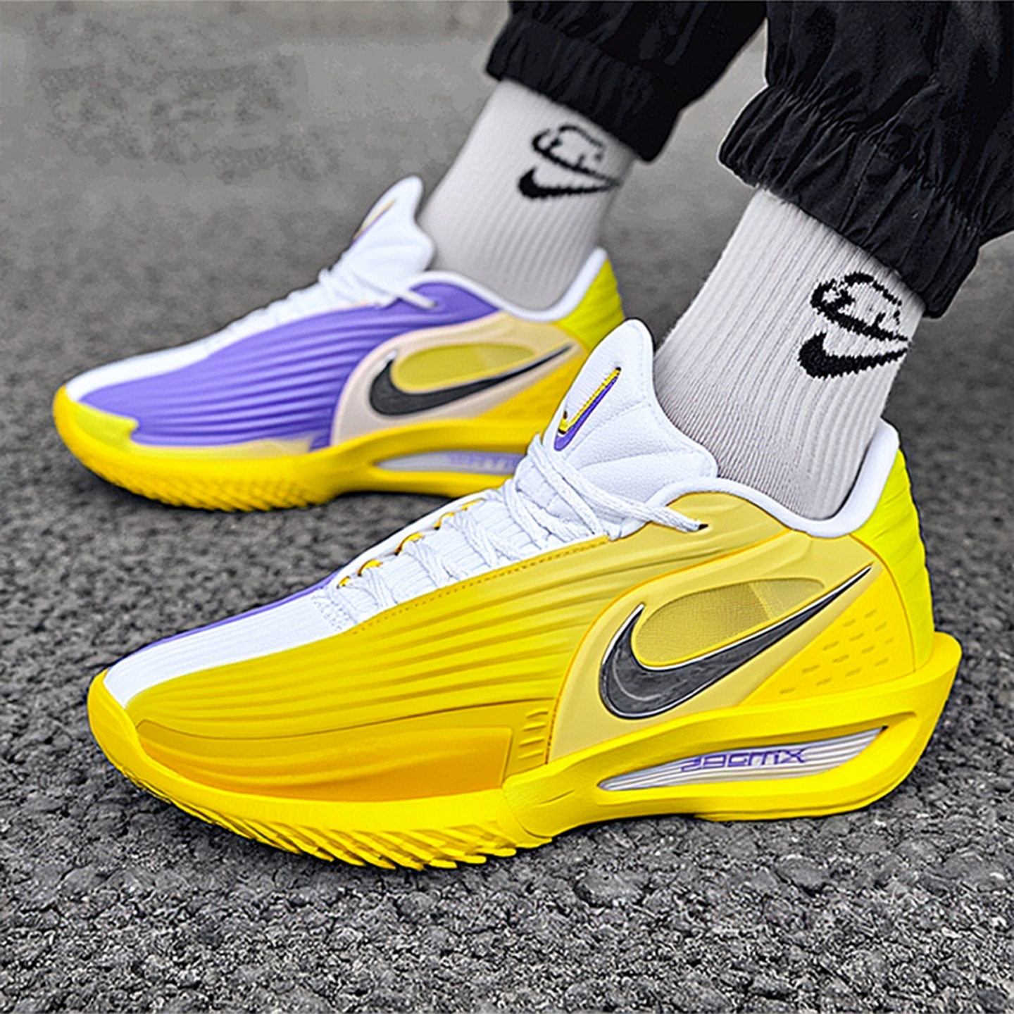 NIKE耐克男鞋跑步鞋2025新款篮球鞋黄色健身训练运动鞋HV9919-500