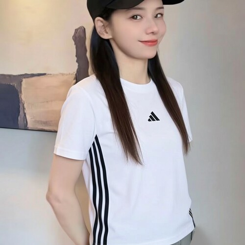 阿迪达斯女子圆领休闲白T恤短袖透气26夏季新款跑步运动服JD0844