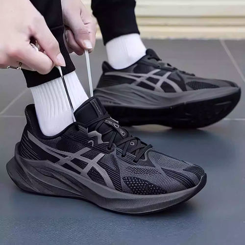 ASICS亚瑟士男子稳定支撑跑鞋正品运动鞋黑色健身训练鞋1011B983