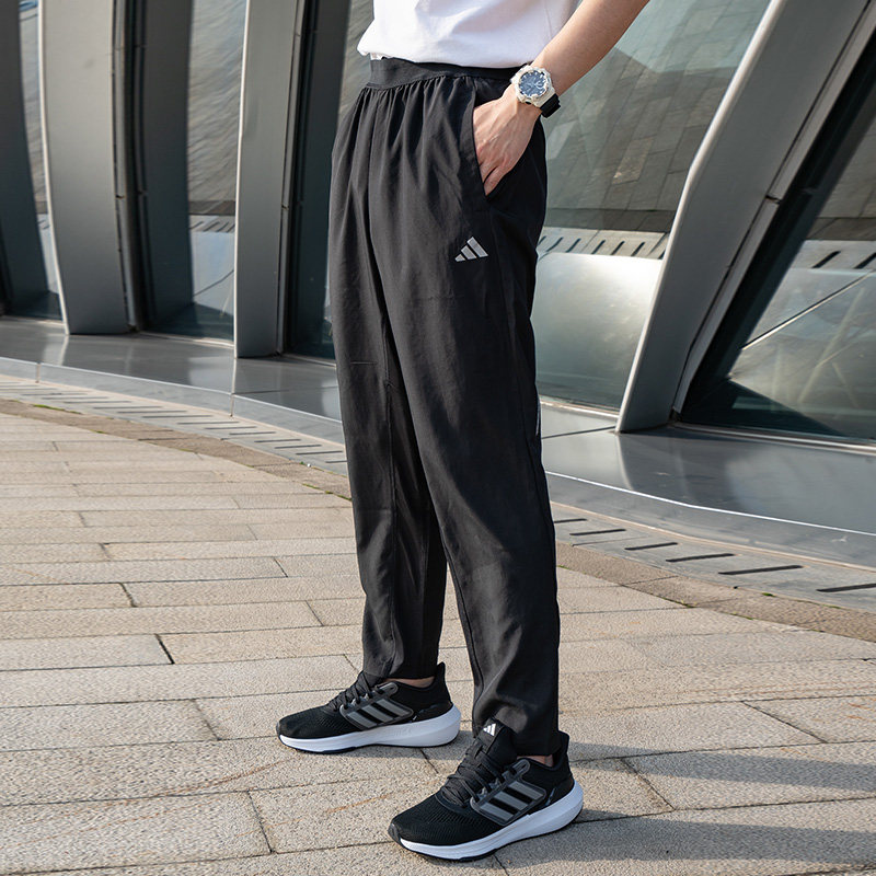 adida阿迪达斯男裤梭织长裤子26新款跑步运动裤宽松直筒裤IP4472