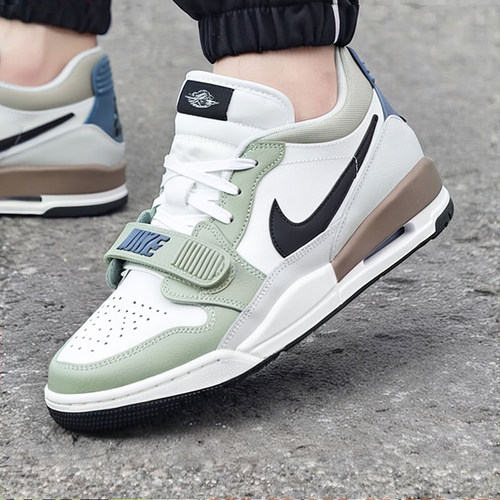 耐克官方正品板鞋AJ312男鞋 25冬季新款红色休闲鞋气垫运动篮球鞋