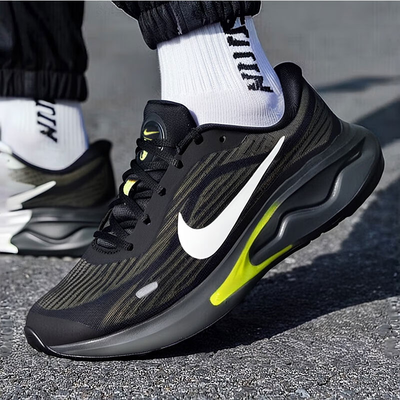 NIKE耐克男鞋JOURNEY RUN 公路支撑跑步缓震透气运动鞋FN0228-008