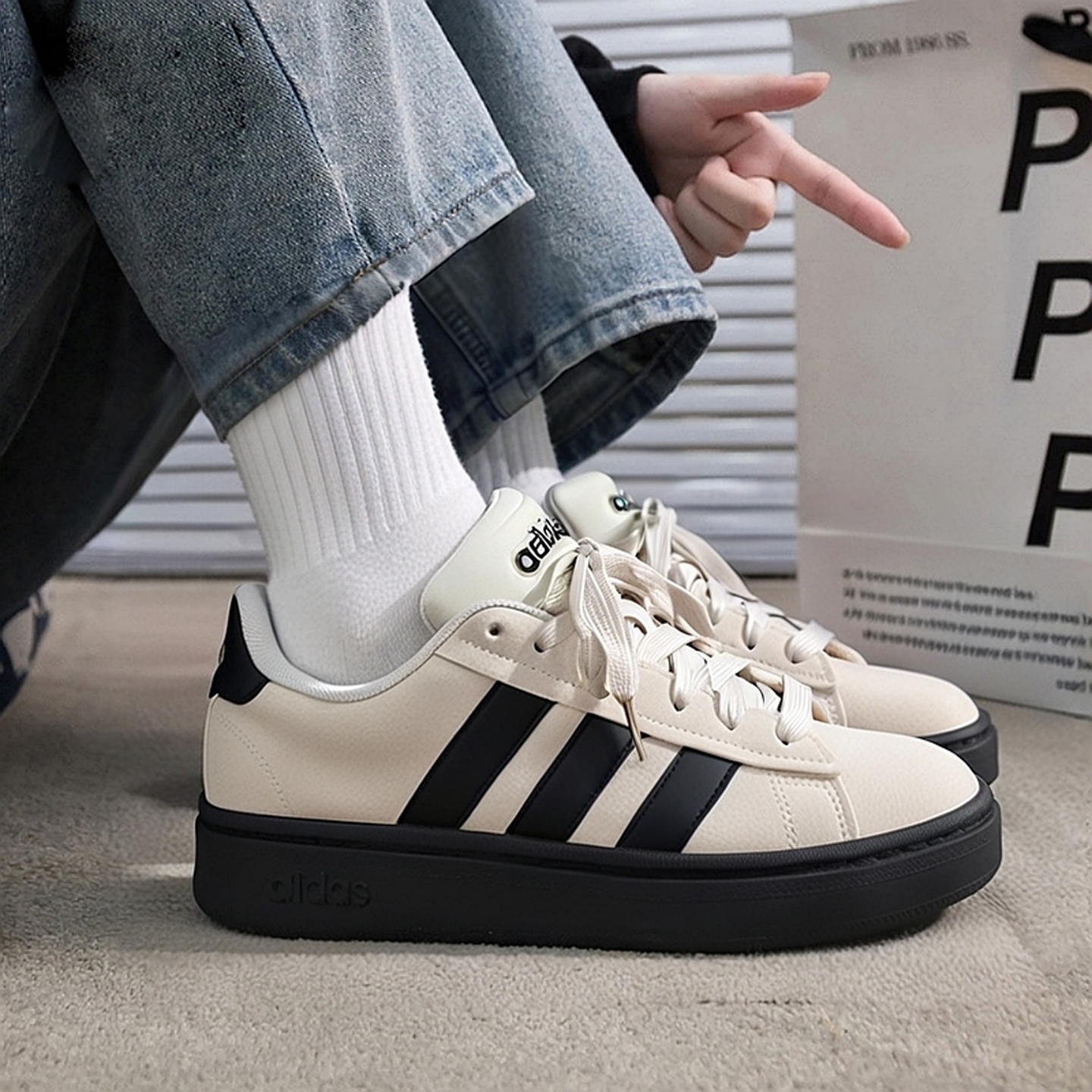 阿迪达斯(Adidas)官方男款运动鞋2025冬季新款旗舰正品厚底网球鞋