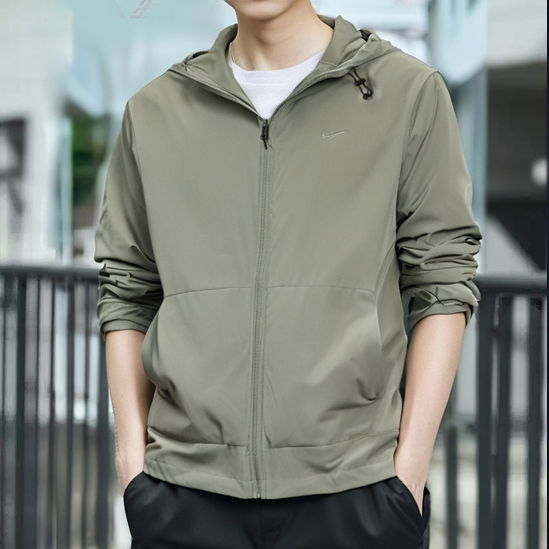 NIKE耐克男装夹克外套绿色25冬季新款跑步休闲梭织运动服连帽上衣