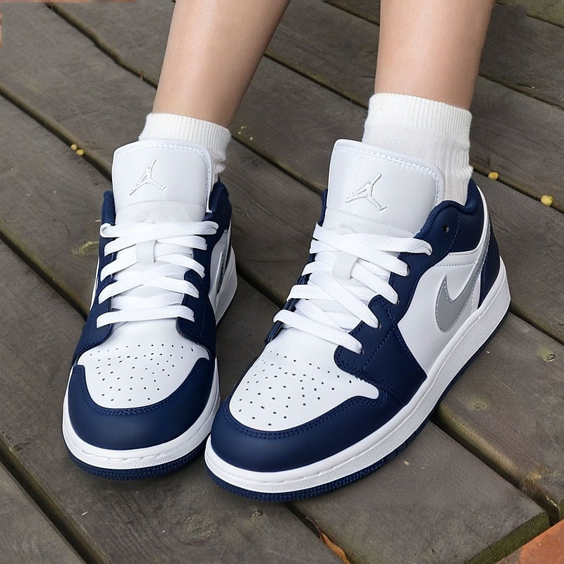 耐克女鞋Jordan 1 AJ1白藏蓝低帮复古篮球鞋运动板鞋休闲鞋553560